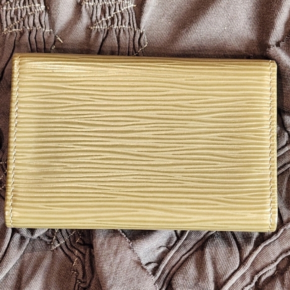 Louis Vuitton Epi Leather Poivre 6 Ring Key Holder Pepper Card Gray Case Cles - Picture 2 of 10